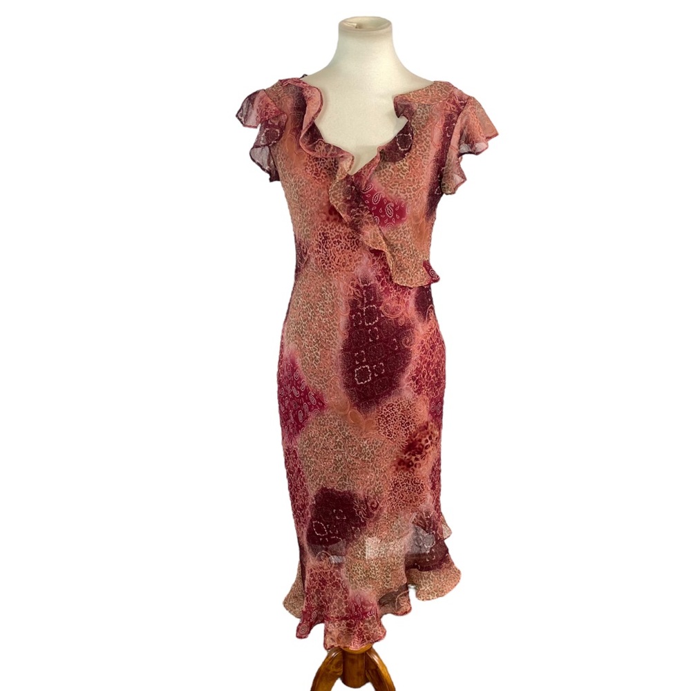 Woman’s Breakin Loose v neck floral and paisley print dress size 7/8